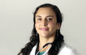 director-patricia-latrach-especialidad-medica-en-medicina-interna-programa
